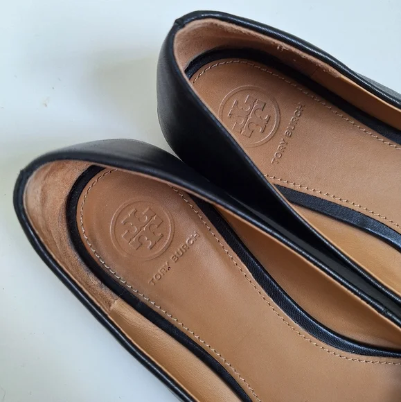 Tory Burch Lowell Ballet Flats | Size 8 | Black Leather - Picture 3 of 11